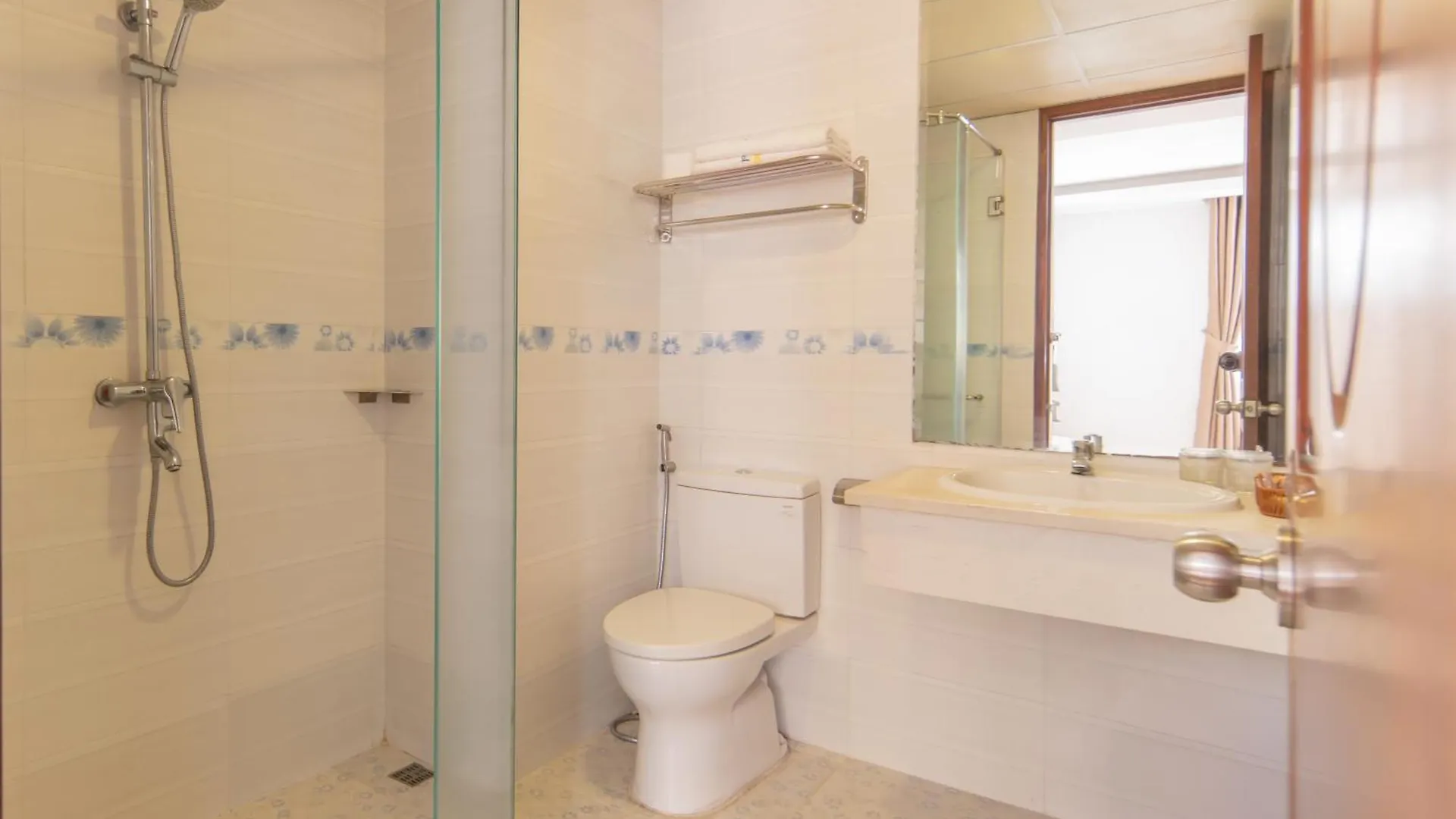 Nang Vang Hotel Nha Trang