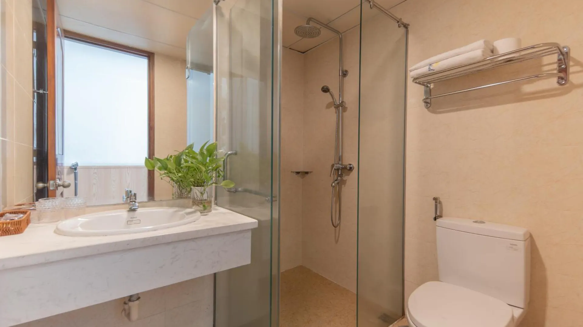 Nang Vang Hotel Nha Trang