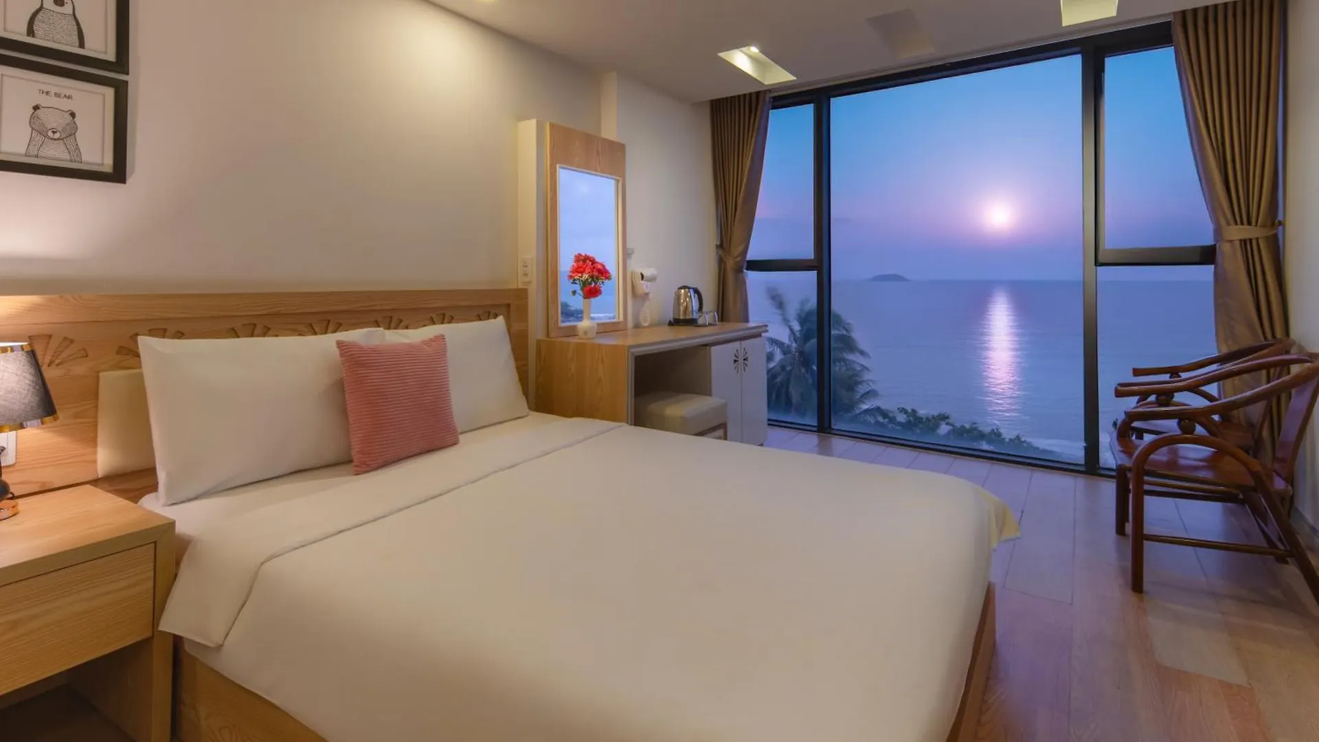 Nang Vang Hotel Nha Trang