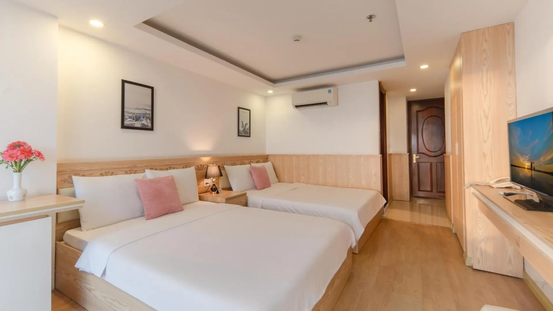 Nang Vang Hotel Nha Trang