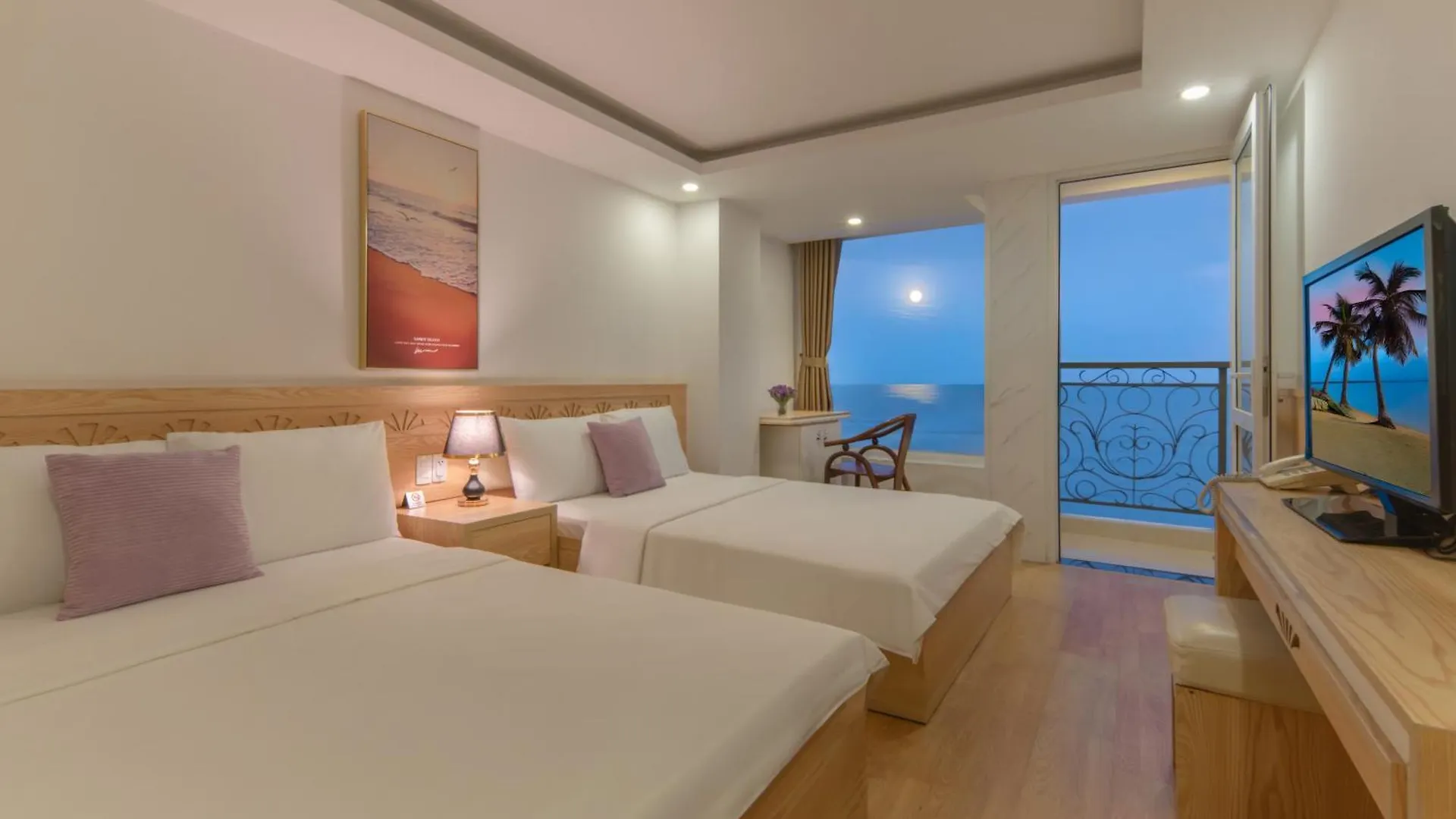 Nang Vang Hotel Nha Trang